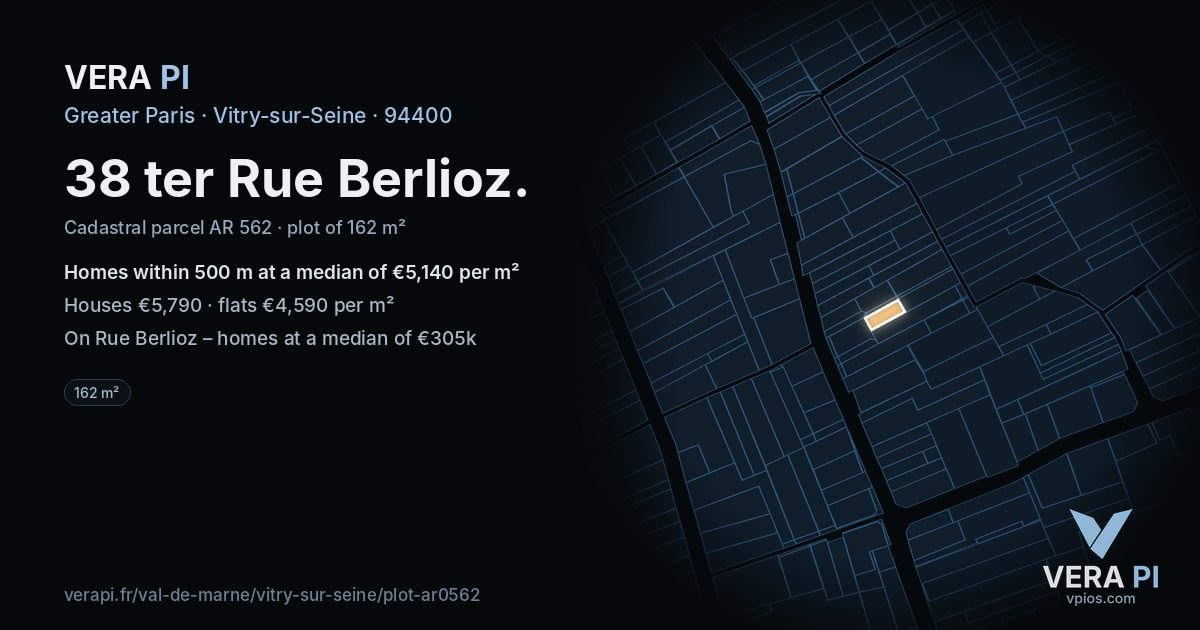 38 ter Rue Berlioz, Vitry-sur-Seine at night – the plot lit, the parcels around coloured by the prices near them