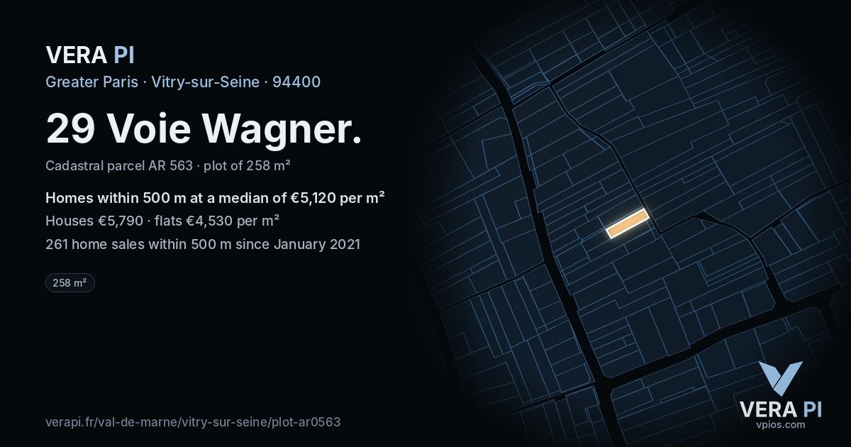 29 Voie Wagner, Vitry-sur-Seine at night – the plot lit, the parcels around coloured by the prices near them