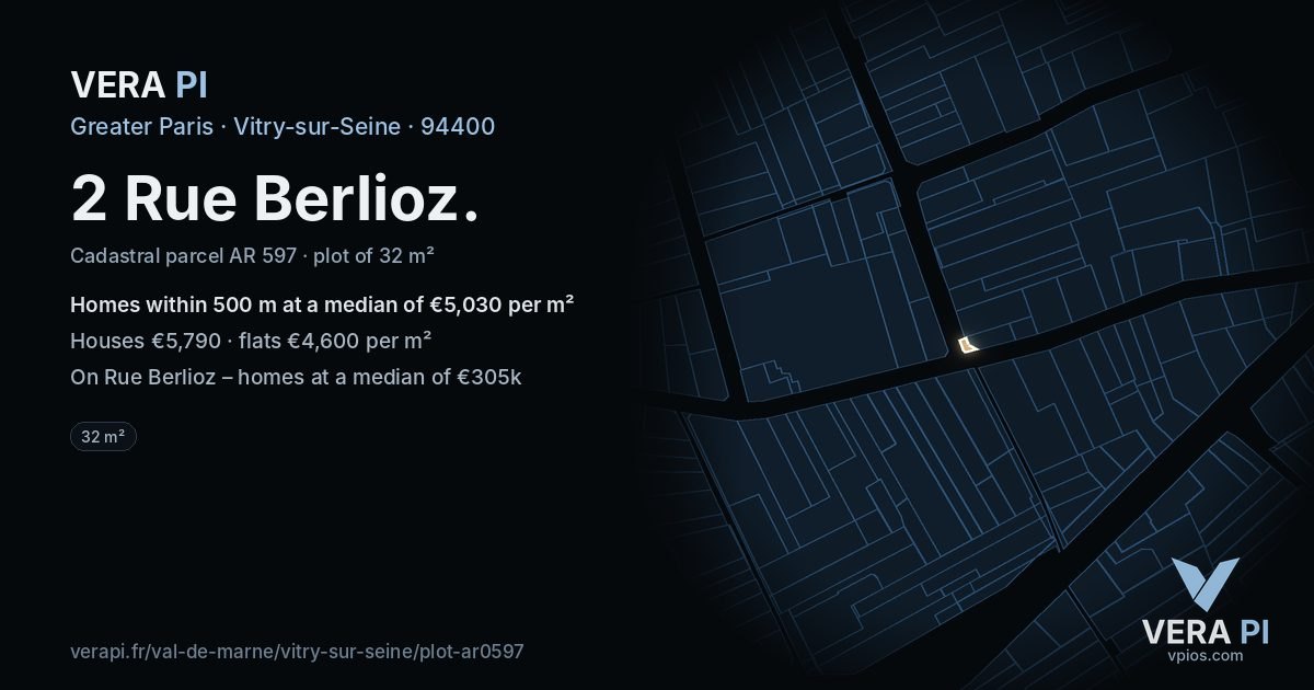 2 Rue Berlioz, Vitry-sur-Seine at night – the plot lit, the parcels around coloured by the prices near them