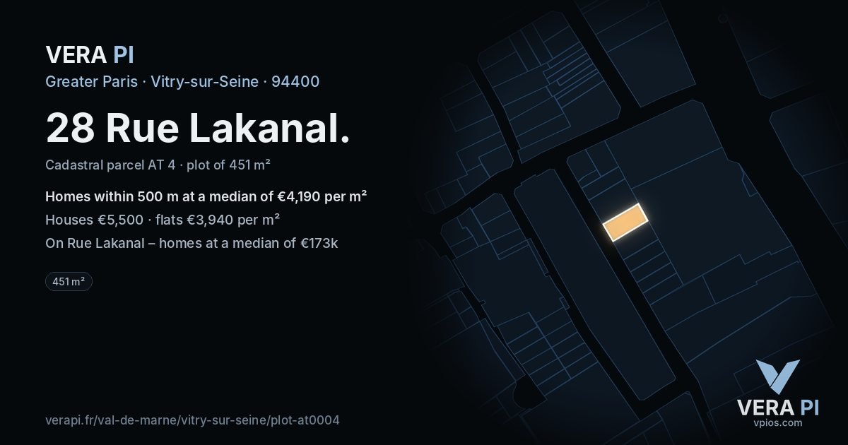 28 Rue Lakanal, Vitry-sur-Seine at night – the plot lit, the parcels around coloured by the prices near them