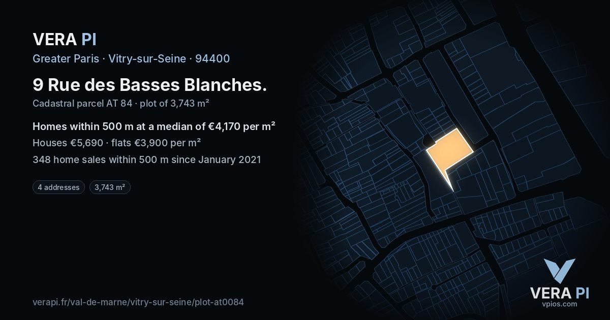 9 Rue des Basses Blanches, Vitry-sur-Seine at night – the plot lit, the parcels around coloured by the prices near them