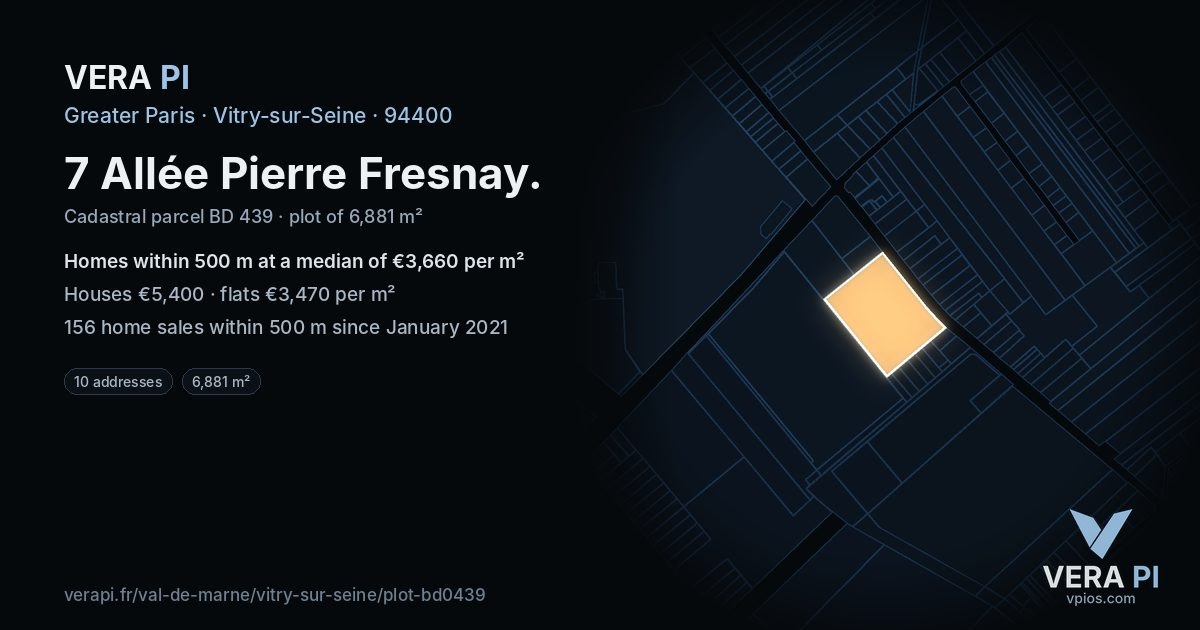 7 Allée Pierre Fresnay, Vitry-sur-Seine at night – the plot lit, the parcels around coloured by the prices near them