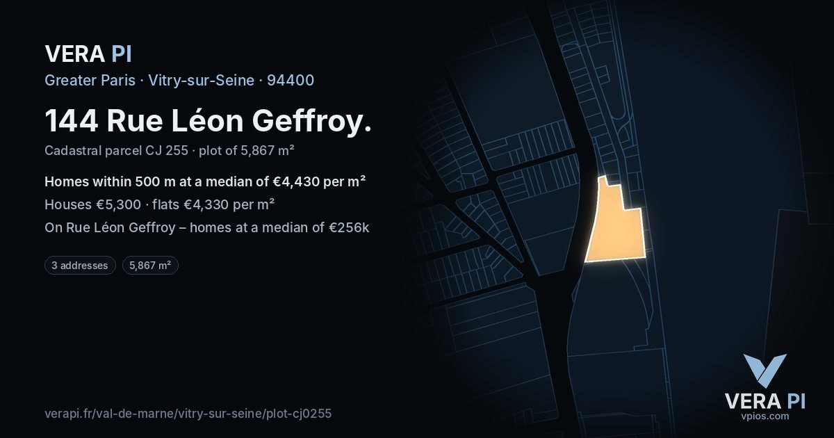 144 Rue Léon Geffroy, Vitry-sur-Seine at night – the plot lit, the parcels around coloured by the prices near them