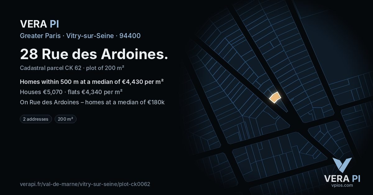 28 Rue des Ardoines, Vitry-sur-Seine at night – the plot lit, the parcels around coloured by the prices near them