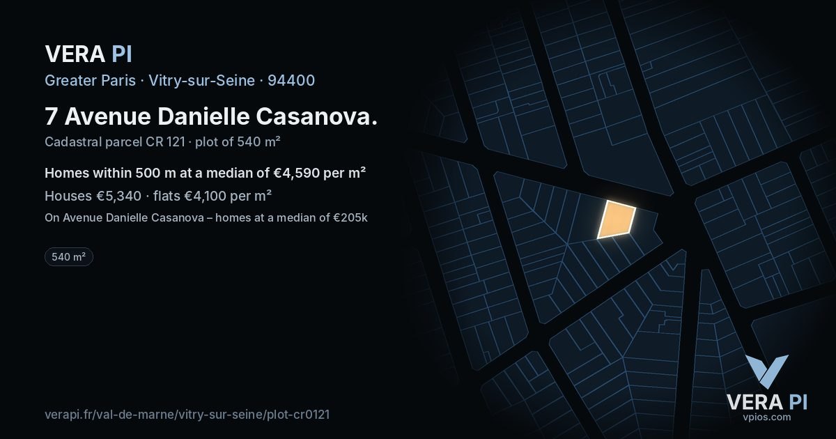 7 Avenue Danielle Casanova, Vitry-sur-Seine at night – the plot lit, the parcels around coloured by the prices near them