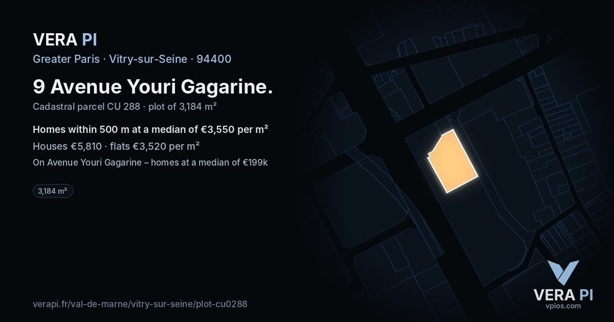 9 Avenue Youri Gagarine, Vitry-sur-Seine at night – the plot lit, the parcels around coloured by the prices near them
