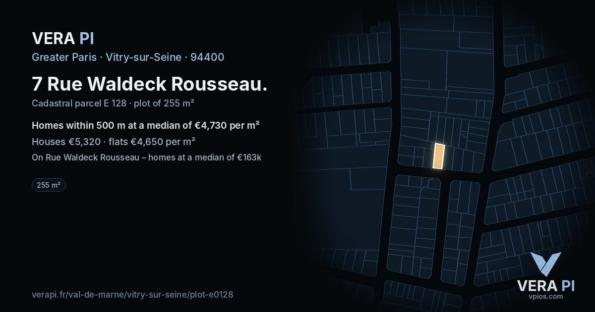 7 Rue Waldeck Rousseau, Vitry-sur-Seine at night – the plot lit, the parcels around coloured by the prices near them