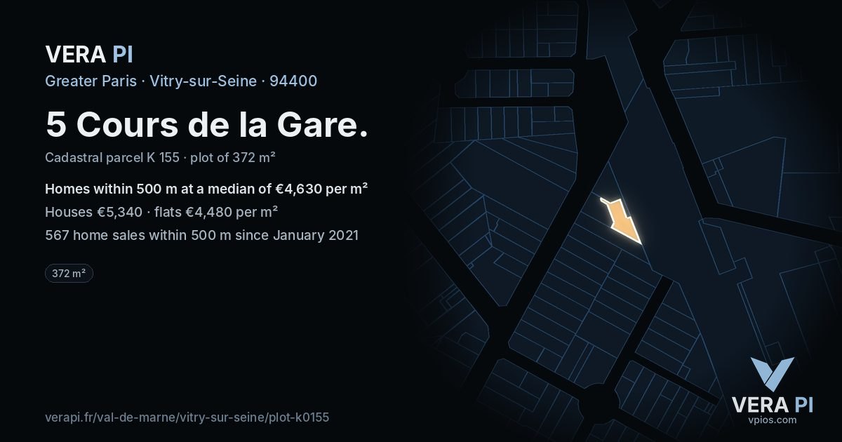 5 Cours de la Gare, Vitry-sur-Seine at night – the plot lit, the parcels around coloured by the prices near them
