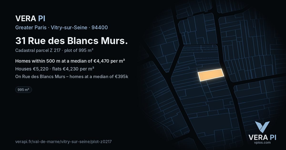 31 Rue des Blancs Murs, Vitry-sur-Seine at night – the plot lit, the parcels around coloured by the prices near them