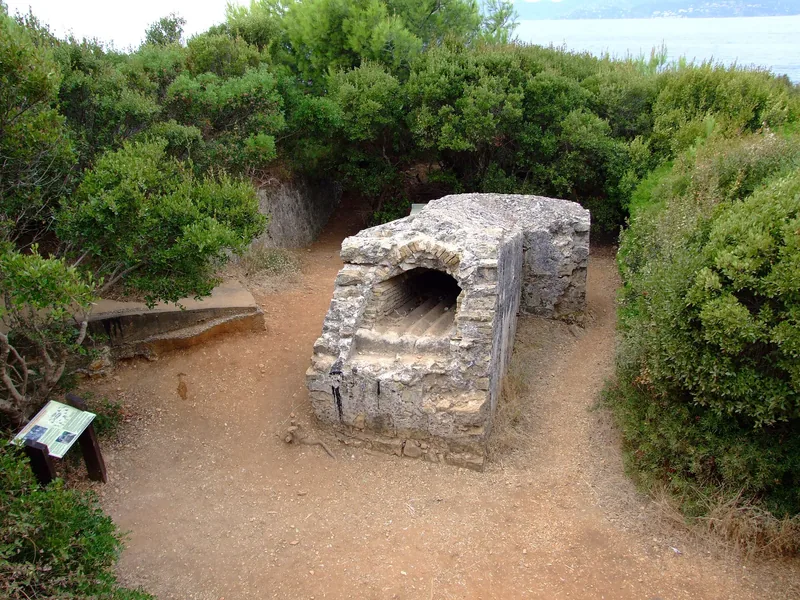 Fours à boulets des îles de Lérins