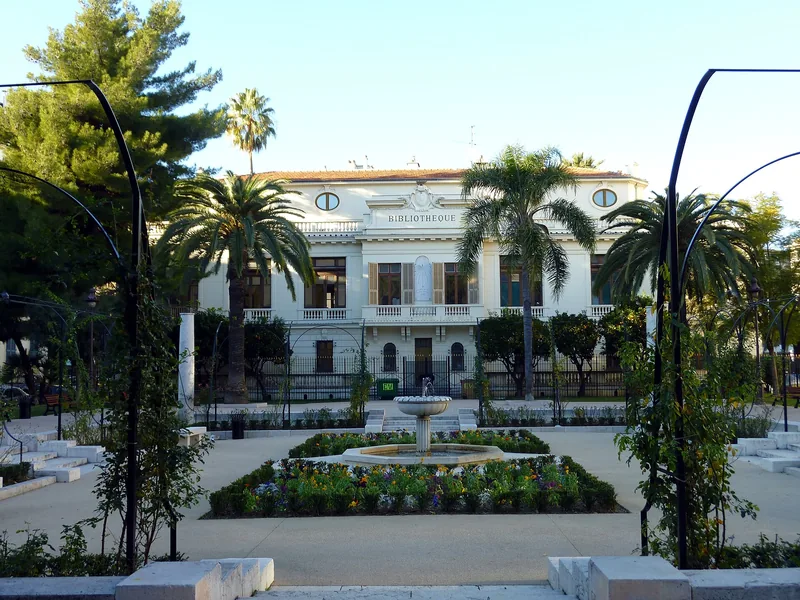 Bibliothèque Romain Gary