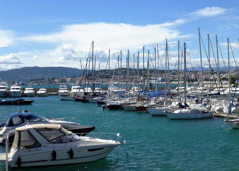 Port Pierre Canto